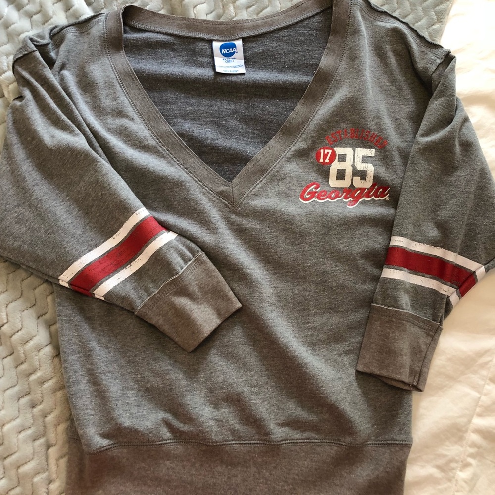 NCAA Georgia Bulldogs sweater jersey.